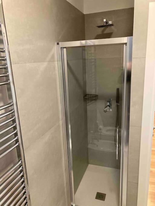 Bilocale Zona Bocconi-Navigli Villa Milánó Kültér fotó
